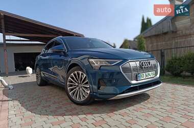 Внедорожник / Кроссовер Audi e-tron 2019 в 