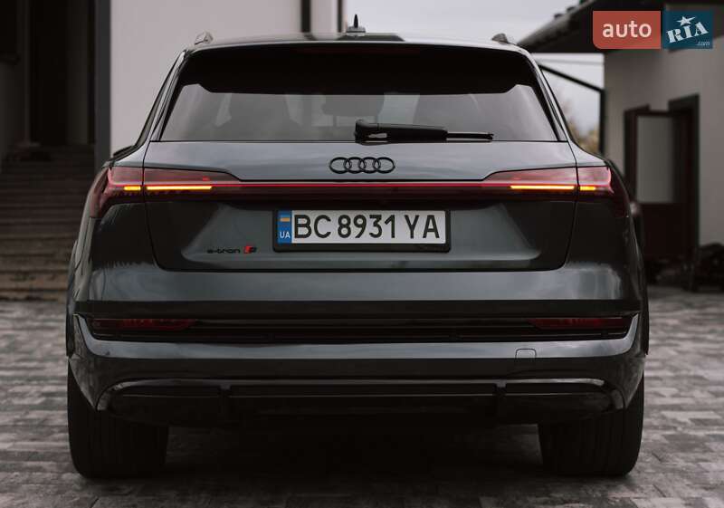 Внедорожник / Кроссовер Audi e-tron 2022 в Львове