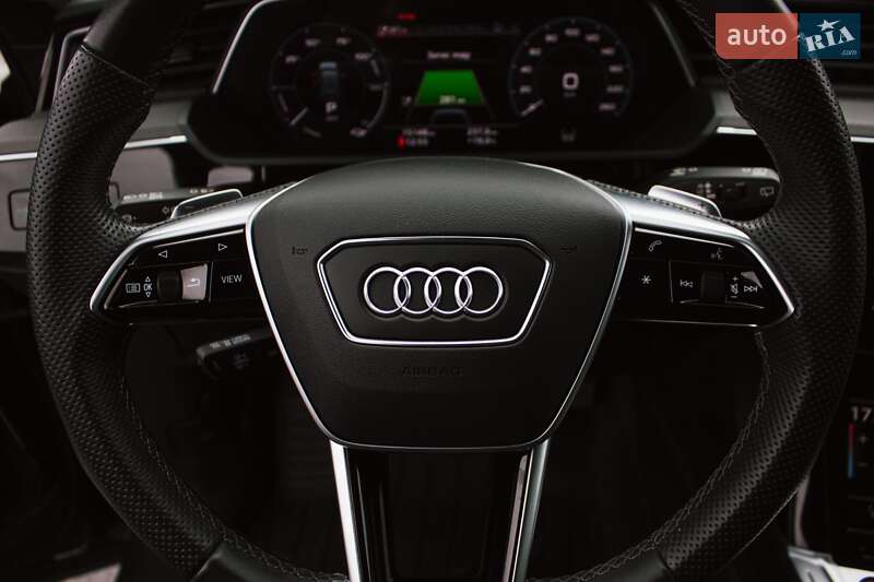 Внедорожник / Кроссовер Audi e-tron 2022 в Львове