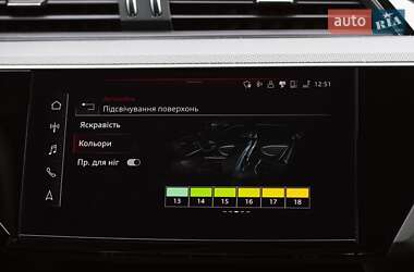 Внедорожник / Кроссовер Audi e-tron 2022 в 