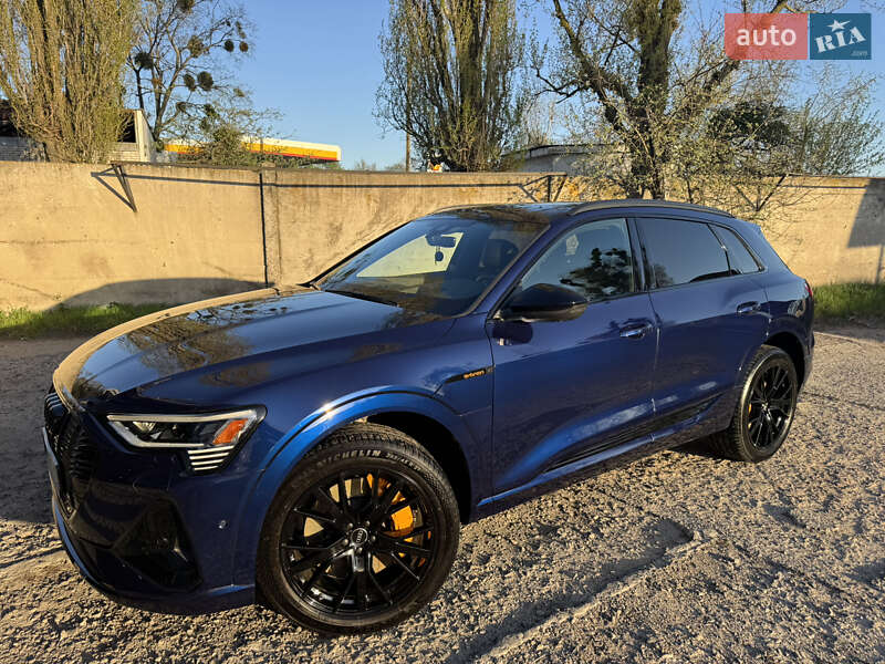 Внедорожник / Кроссовер Audi e-tron 2022 в Переяславе фото 2 Внедорожник / Кроссовер Audi e-tron 2022 в Переяславе