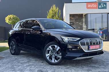 Внедорожник / Кроссовер Audi e-tron 2019 в 