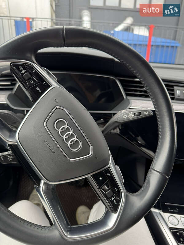 Позашляховик / Кросовер Audi e-tron 2018 в Львові