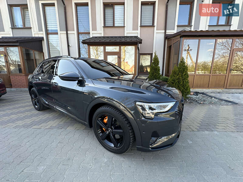Audi e-tron 2021