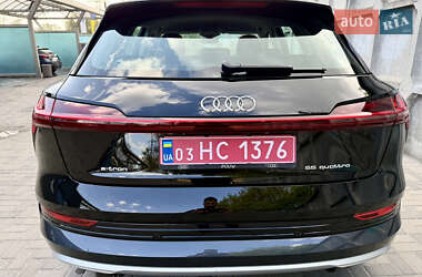 Внедорожник / Кроссовер Audi e-tron 2020 в 