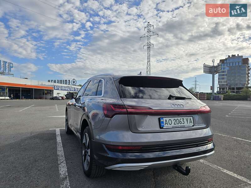 Позашляховик / Кросовер Audi e-tron 2020 в Ужгороді