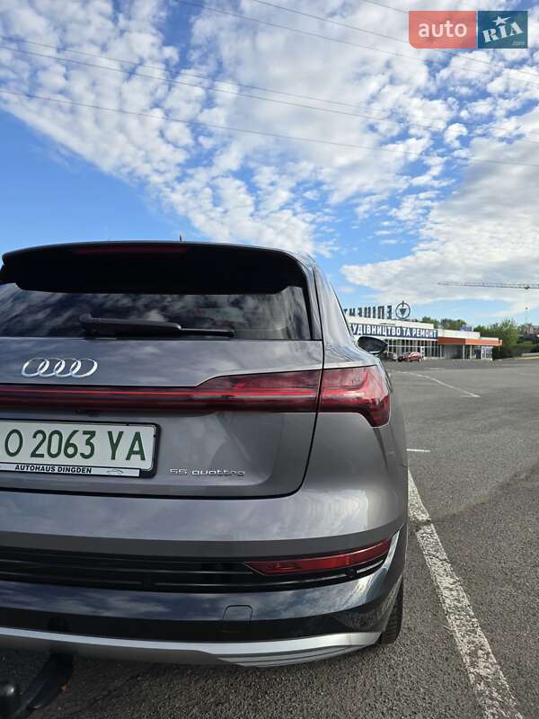 Позашляховик / Кросовер Audi e-tron 2020 в Ужгороді