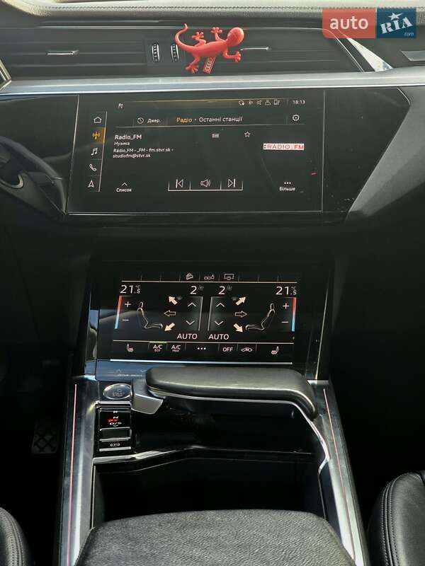 Позашляховик / Кросовер Audi e-tron 2020 в Ужгороді