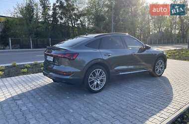 Внедорожник / Кроссовер Audi e-tron 2020 в 