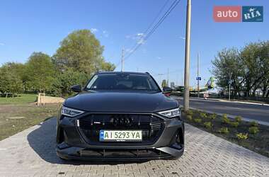 Внедорожник / Кроссовер Audi e-tron 2020 в 