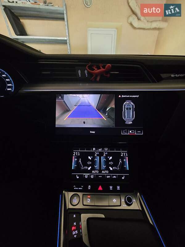 Позашляховик / Кросовер Audi e-tron 2020 в Ужгороді
