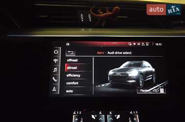 Внедорожник / Кроссовер Audi e-tron 2020 в 
