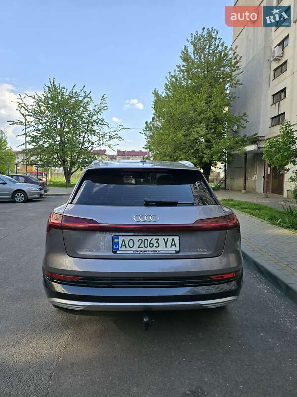 Позашляховик / Кросовер Audi e-tron 2020 в Ужгороді