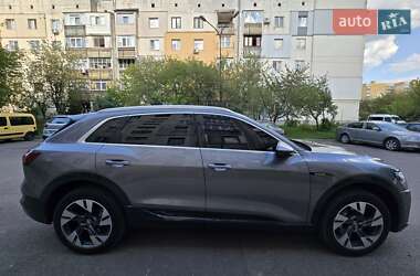 Внедорожник / Кроссовер Audi e-tron 2020 в 