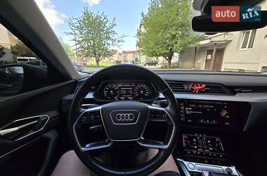 Внедорожник / Кроссовер Audi e-tron 2020 в 