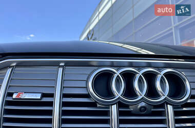 Внедорожник / Кроссовер Audi e-tron 2021 в 