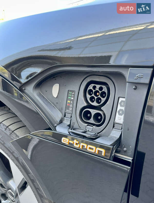 Внедорожник / Кроссовер Audi e-tron 2021 в Хмельницком