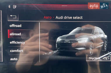 Внедорожник / Кроссовер Audi e-tron 2020 в 