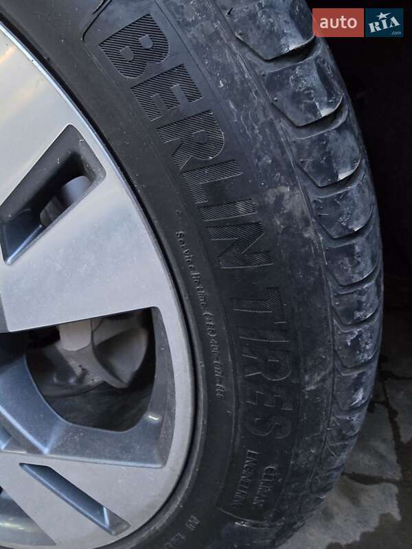 Позашляховик / Кросовер Audi e-tron 2020 в Ужгороді