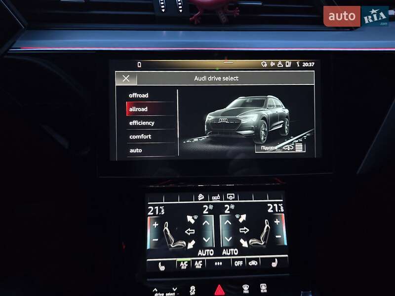 Позашляховик / Кросовер Audi e-tron 2020 в Ужгороді