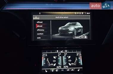 Внедорожник / Кроссовер Audi e-tron 2020 в 