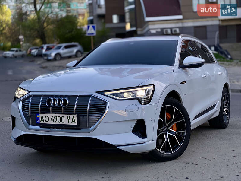 Позашляховик / Кросовер Audi e-tron 2020 в Дніпрі