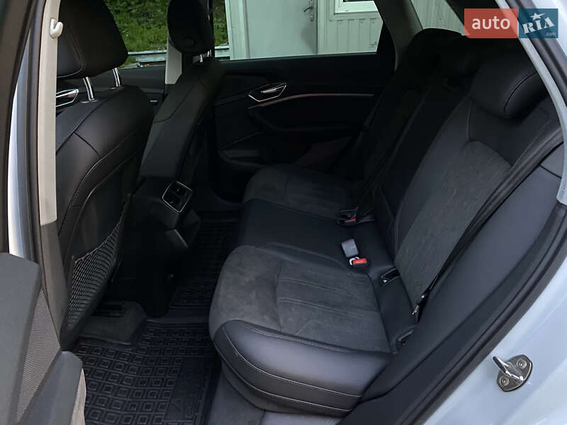 Позашляховик / Кросовер Audi e-tron 2020 в Дніпрі
