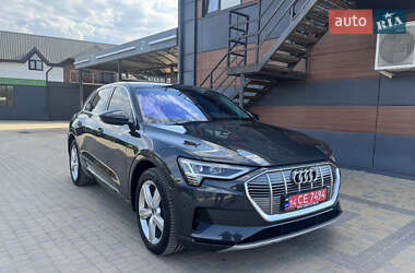 Внедорожник / Кроссовер Audi e-tron 2019 в 