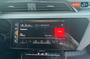 Внедорожник / Кроссовер Audi e-tron 2019 в 