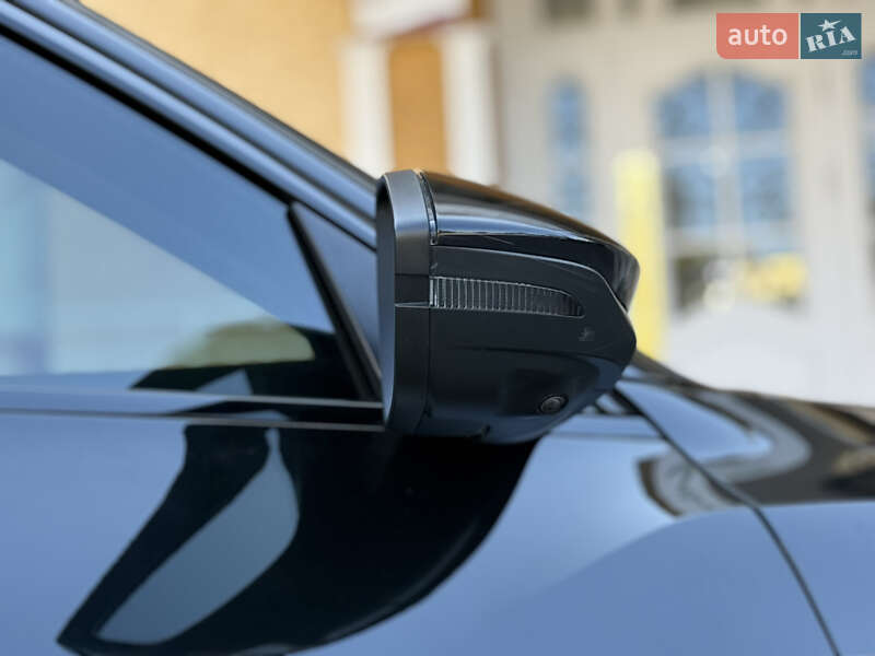 Позашляховик / Кросовер Audi e-tron 2019 в Тернополі