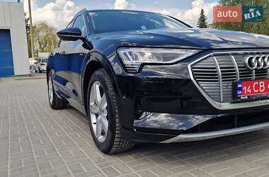 Внедорожник / Кроссовер Audi e-tron 2021 в 