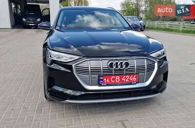 Внедорожник / Кроссовер Audi e-tron 2021 в 