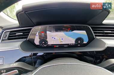 Внедорожник / Кроссовер Audi e-tron 2021 в 