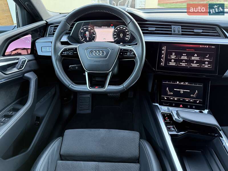 Позашляховик / Кросовер Audi e-tron 2019 в Коломиї