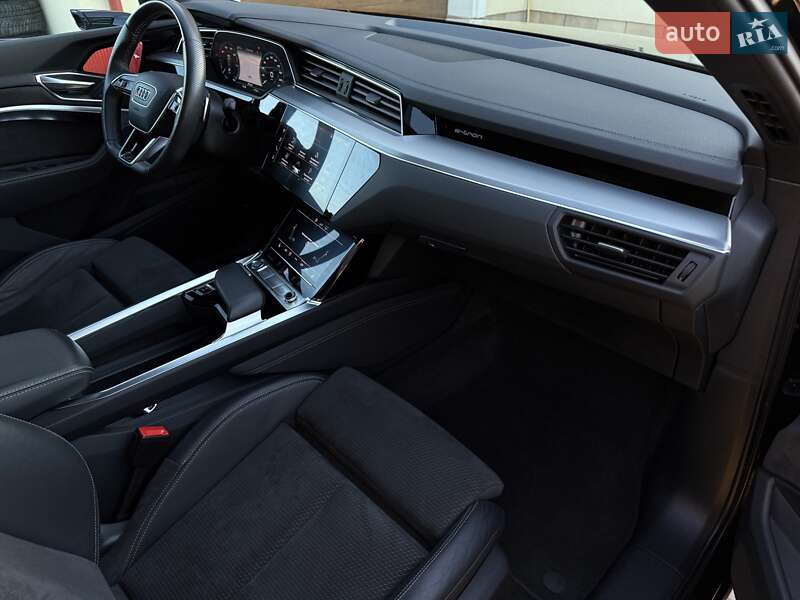 Позашляховик / Кросовер Audi e-tron 2019 в Коломиї