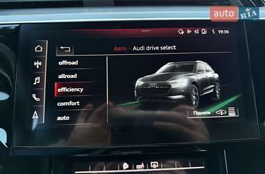 Внедорожник / Кроссовер Audi e-tron 2019 в 
