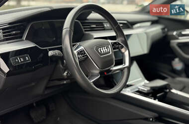 Внедорожник / Кроссовер Audi e-tron 2020 в 