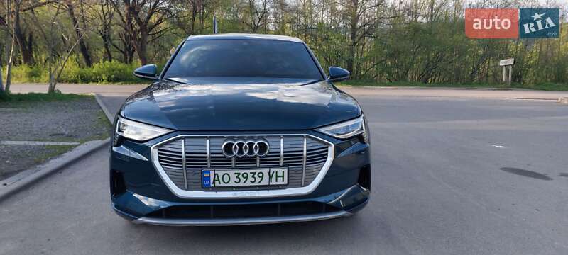 Внедорожник / Кроссовер Audi e-tron 2019 в Тячеве