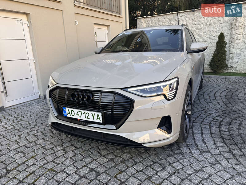 Внедорожник / Кроссовер Audi e-tron 2021 в Ужгороде