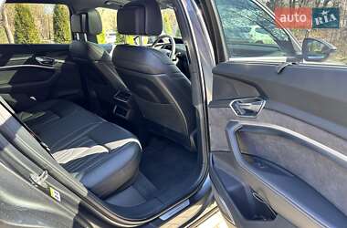 Внедорожник / Кроссовер Audi e-tron 2019 в 