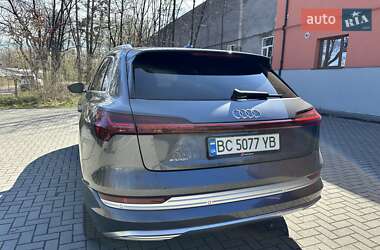 Внедорожник / Кроссовер Audi e-tron 2019 в 