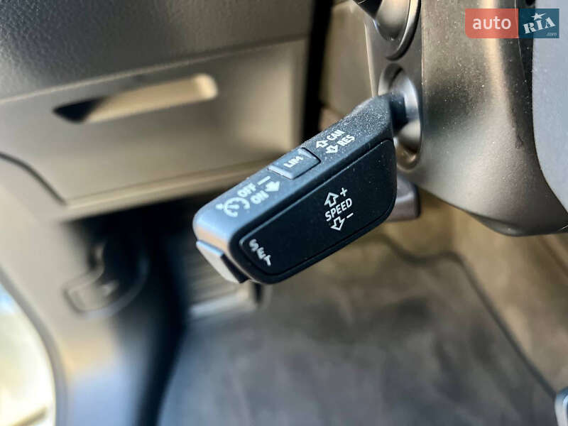 Позашляховик / Кросовер Audi e-tron 2022 в Дніпрі