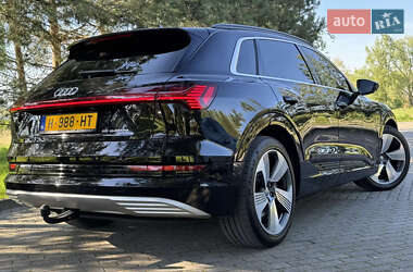 Внедорожник / Кроссовер Audi e-tron 2019 в 