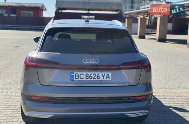 Внедорожник / Кроссовер Audi e-tron 2019 в 
