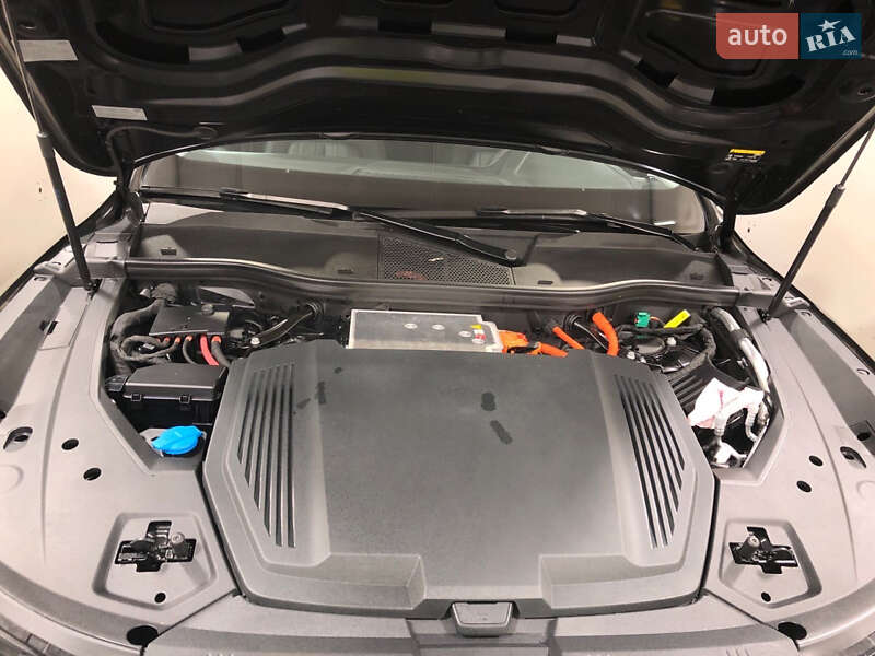 Позашляховик / Кросовер Audi e-tron 2019 в Кривому Розі
