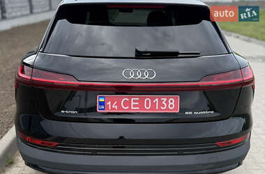Внедорожник / Кроссовер Audi e-tron 2022 в 