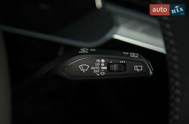 Внедорожник / Кроссовер Audi e-tron 2020 в 