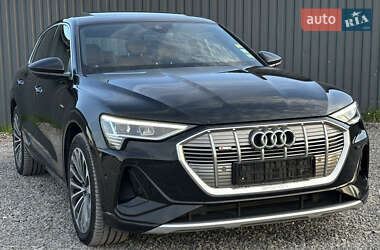 Внедорожник / Кроссовер Audi e-tron 2020 в 