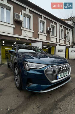 Внедорожник / Кроссовер Audi e-tron 2018 в Тернополе