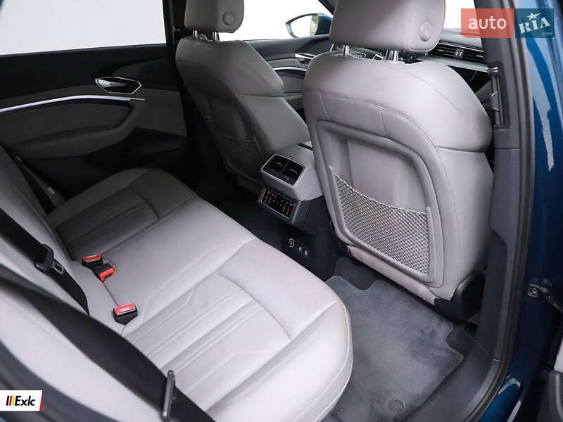 Внедорожник / Кроссовер Audi e-tron 2018 в Тернополе